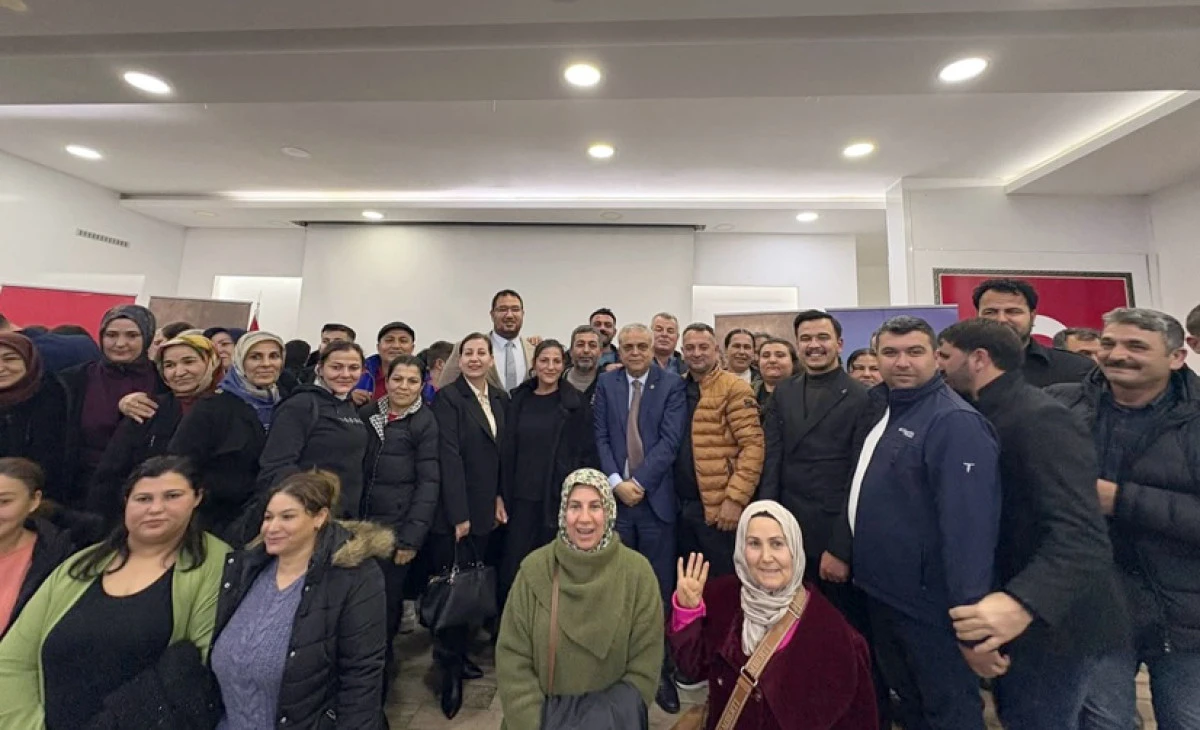 AK Parti Danışma Meclisi toplantısında &Ccedil;akır ilgi odağı oldu