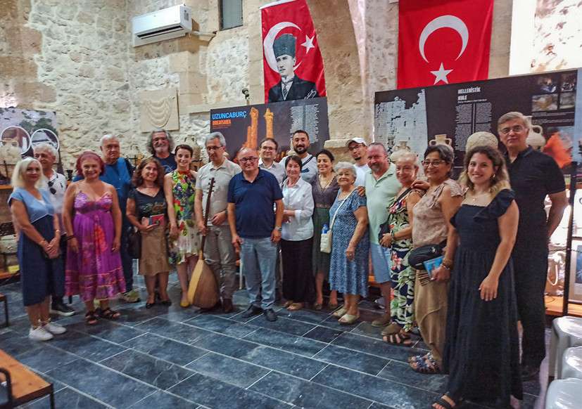 AMFORA MÜZESİNDE TÜRKÜ DOLU GECE