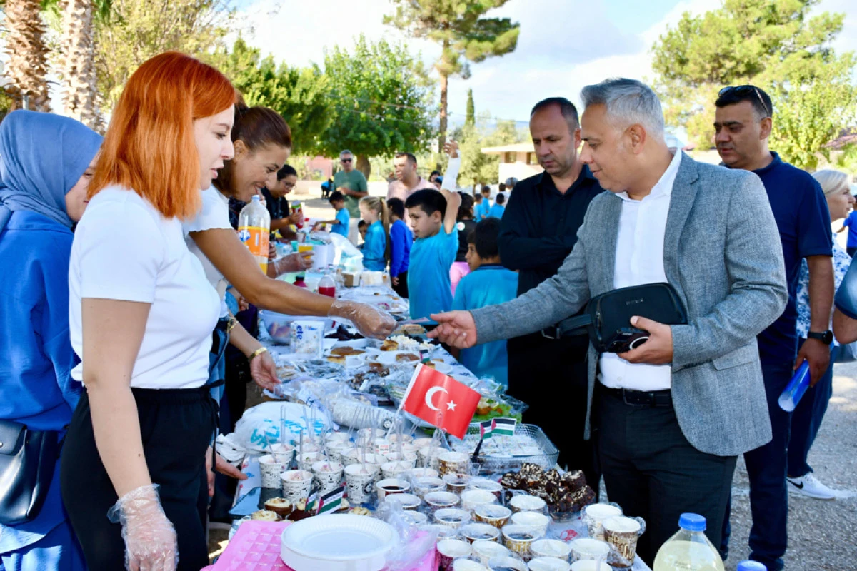 E. D. Kaya İlkokulu’ndan “Gazze İçin El Ele” Kermesi