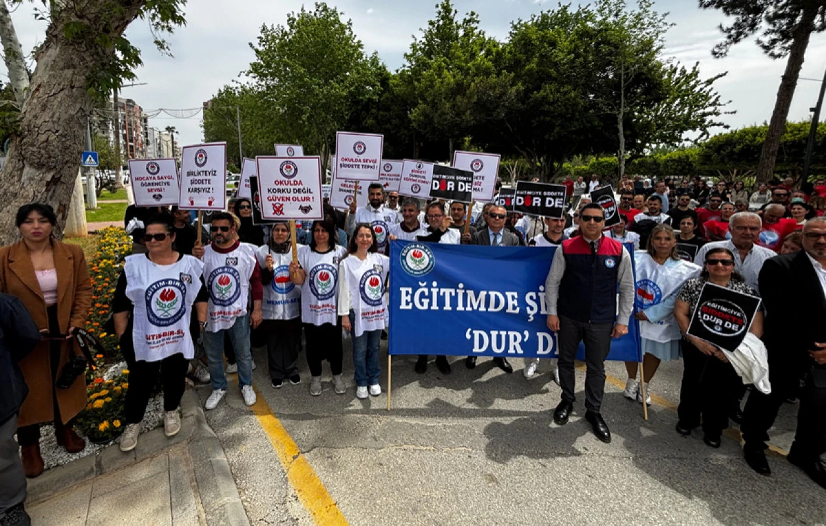 Eğitim &ccedil;alışanları: &ldquo;ŞİDDETE DUR&rdquo; dediler!