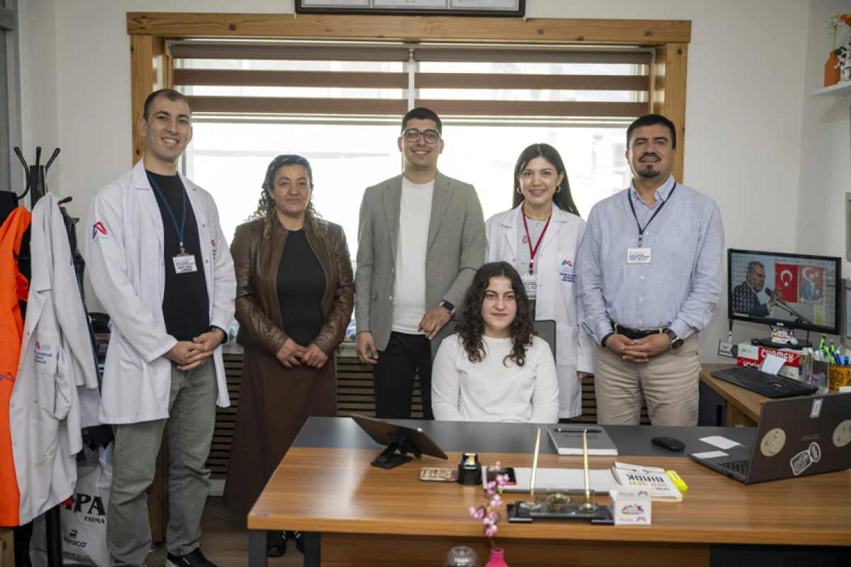 Engelli Nisa, engelini B&uuml;y&uuml;kşehir eğitim kurumları ile aşıyor