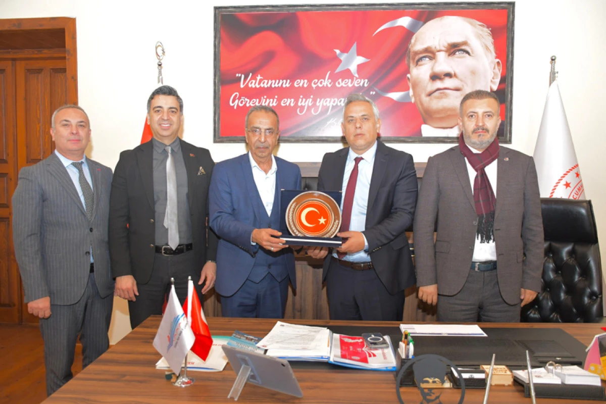 Errim ve Yıldız&rsquo;dan Eroğlu&rsquo;na ziyaret