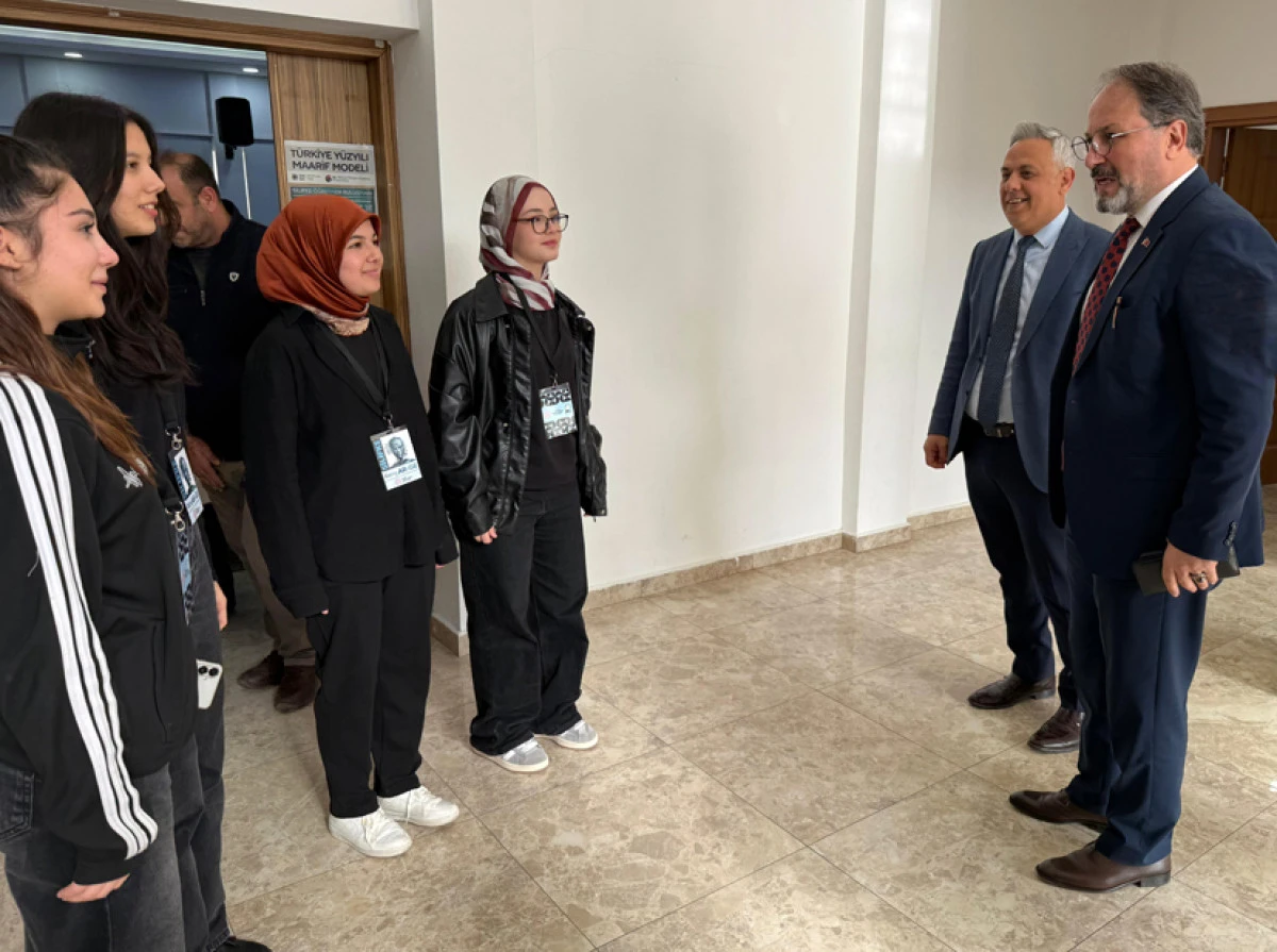 Gen&ccedil; AR-GE ekibi g&ouml;z dolduruyor