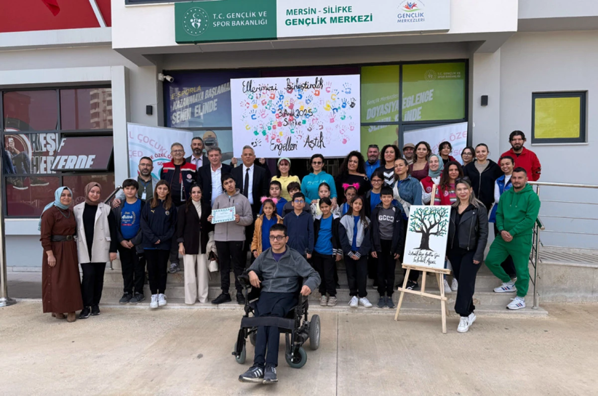 Genç AR-GE’lilerden 3 Aralık’a özel müzik dinletisi