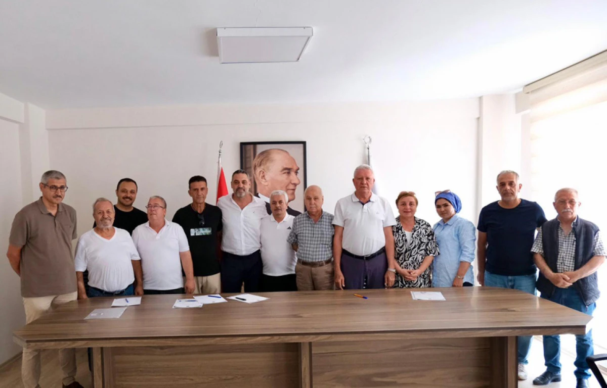İYİ Parti 5 yeni &uuml;ye ile 1964 Silifkespor&rsquo;a destek verdi