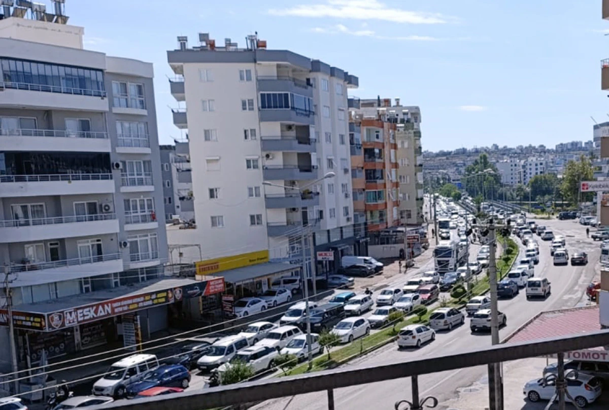 KAVŞAKLARDAKİ &Ccedil;İLEYİ KİM BİTİRECEK?