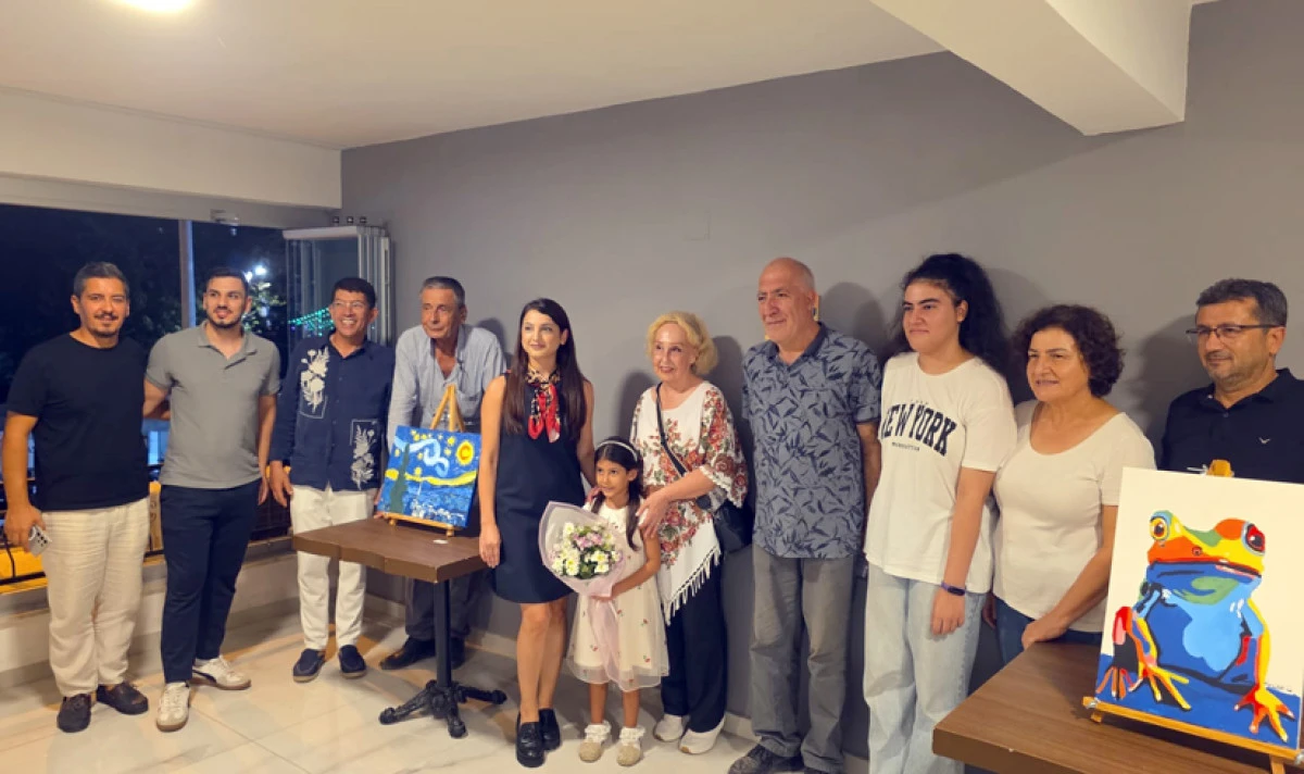 K&uuml;&ccedil;&uuml;k Azra&rsquo;dan b&uuml;y&uuml;k sergi&hellip;