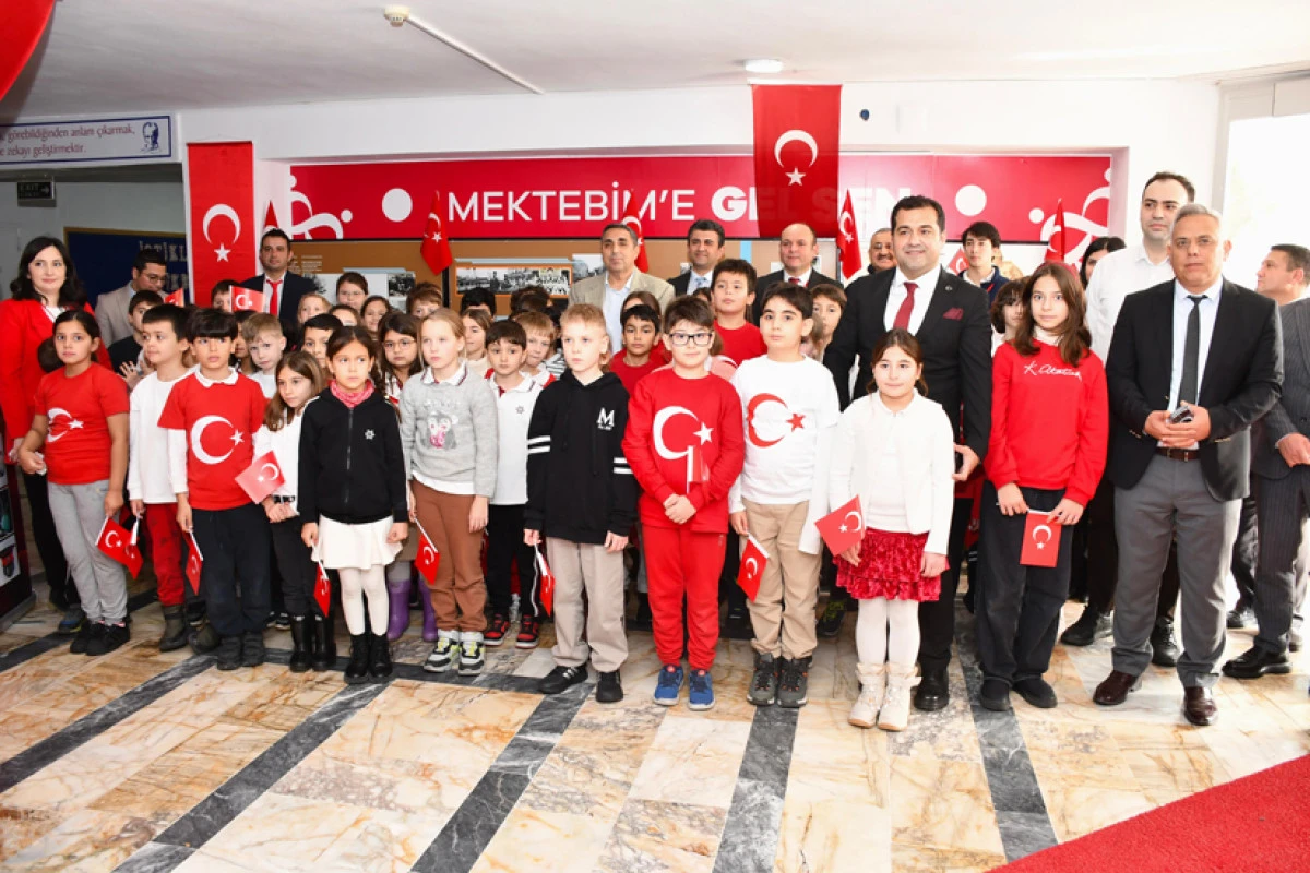 Mektebim Okulunda, &Ccedil;anakkale Objeleri sergisi