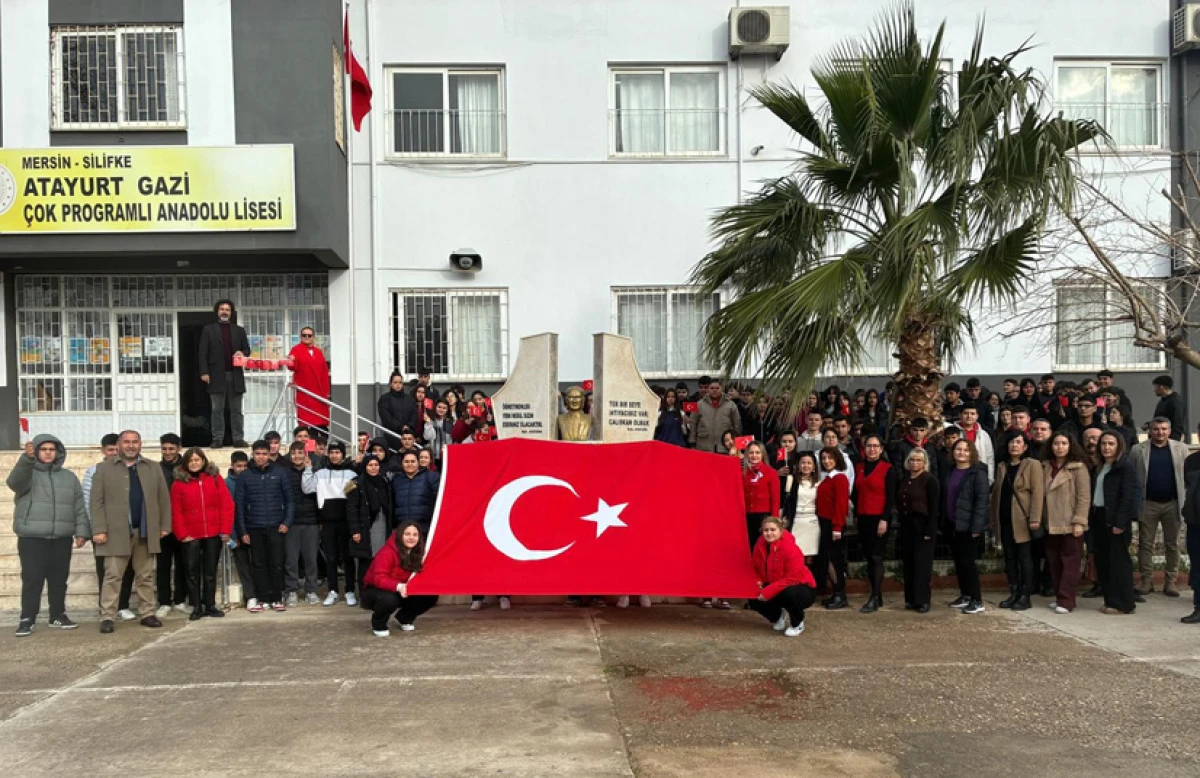 OKULLAR, BAYRAK TEMASI İLE 2. D&Ouml;NEME BAŞLADI