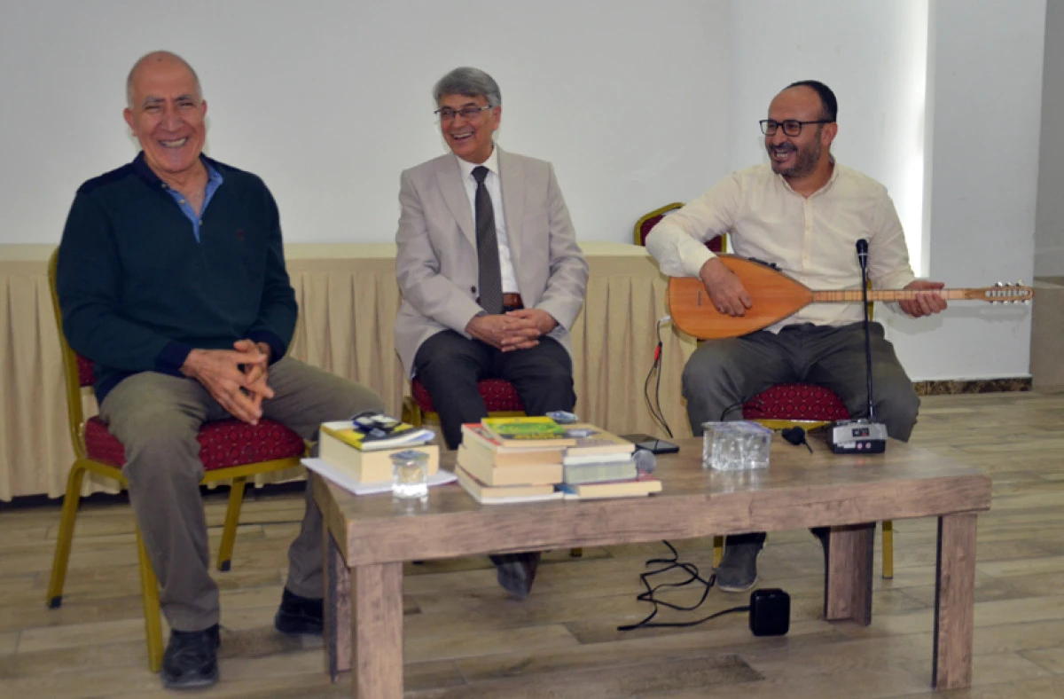 RIFAT Y&Ouml;R&Uuml;K YENİ KİTABINI İMZALADI