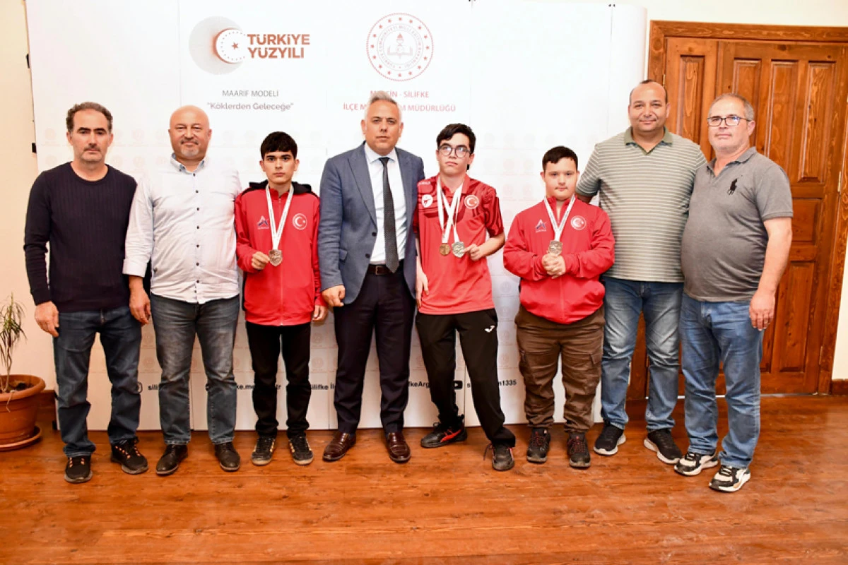 Şampiyonlardan Eroğlu&rsquo;na ziyaret...