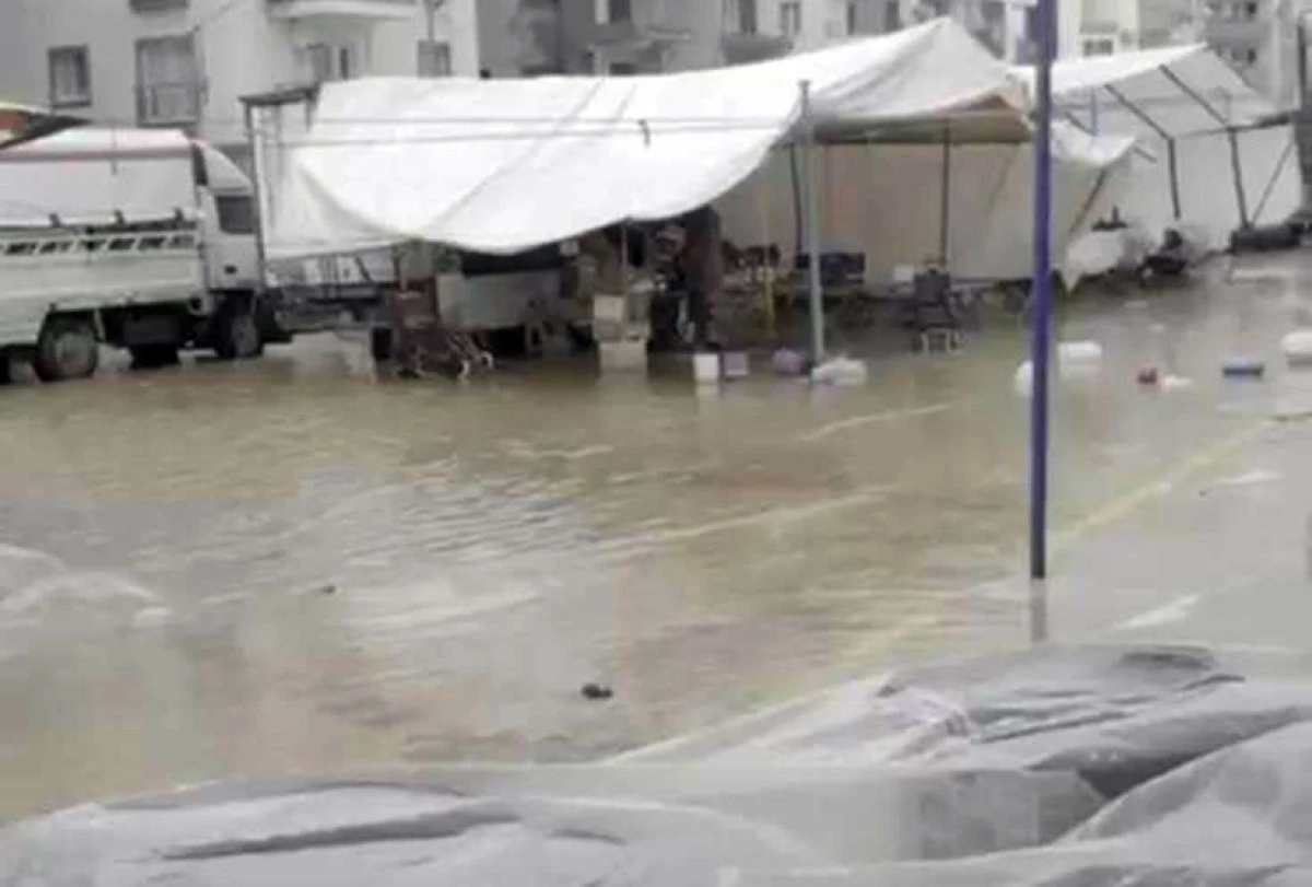 TAŞUCU PAZARI SULAR ALTINDA