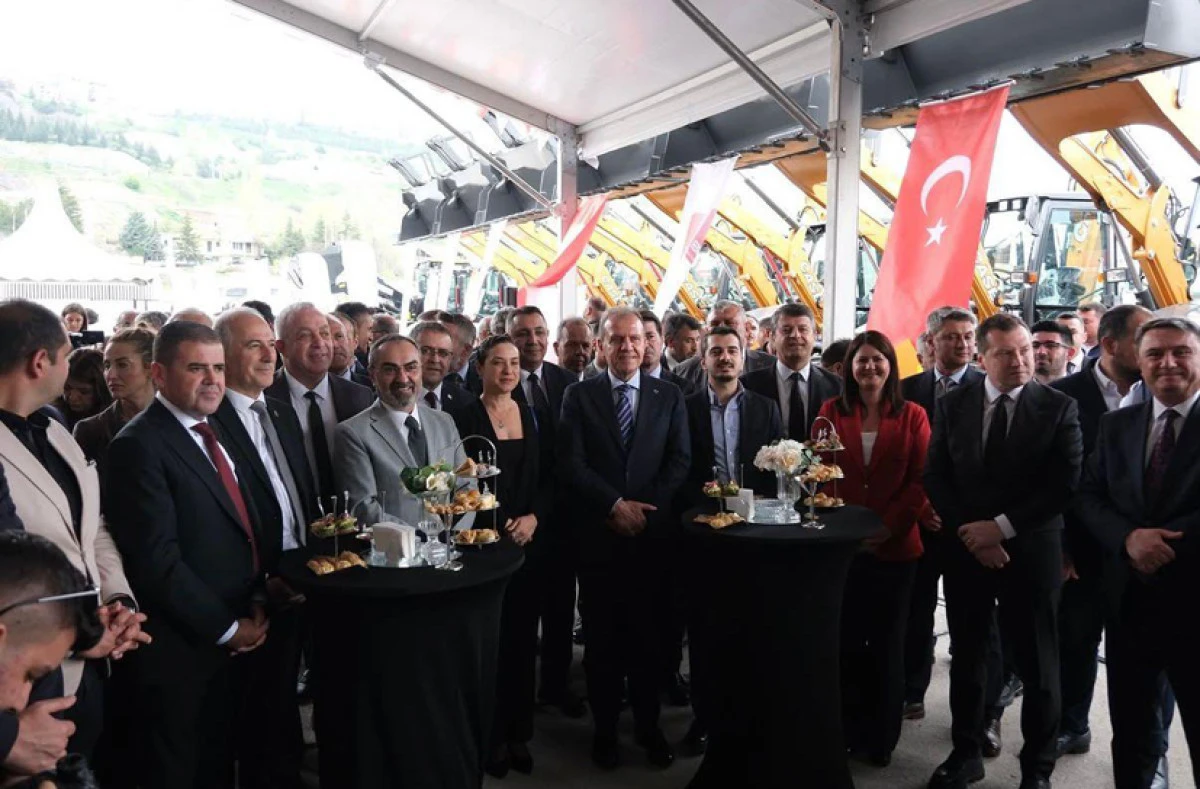 TBB&rsquo;den Mezitli&rsquo;ye İş Makinesi Desteği