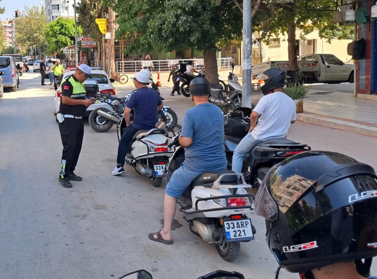 Trafik Polisi, motosiklet denetiminde